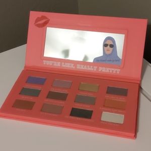 Hot Topic Mean Girls Eyeshadow Palette